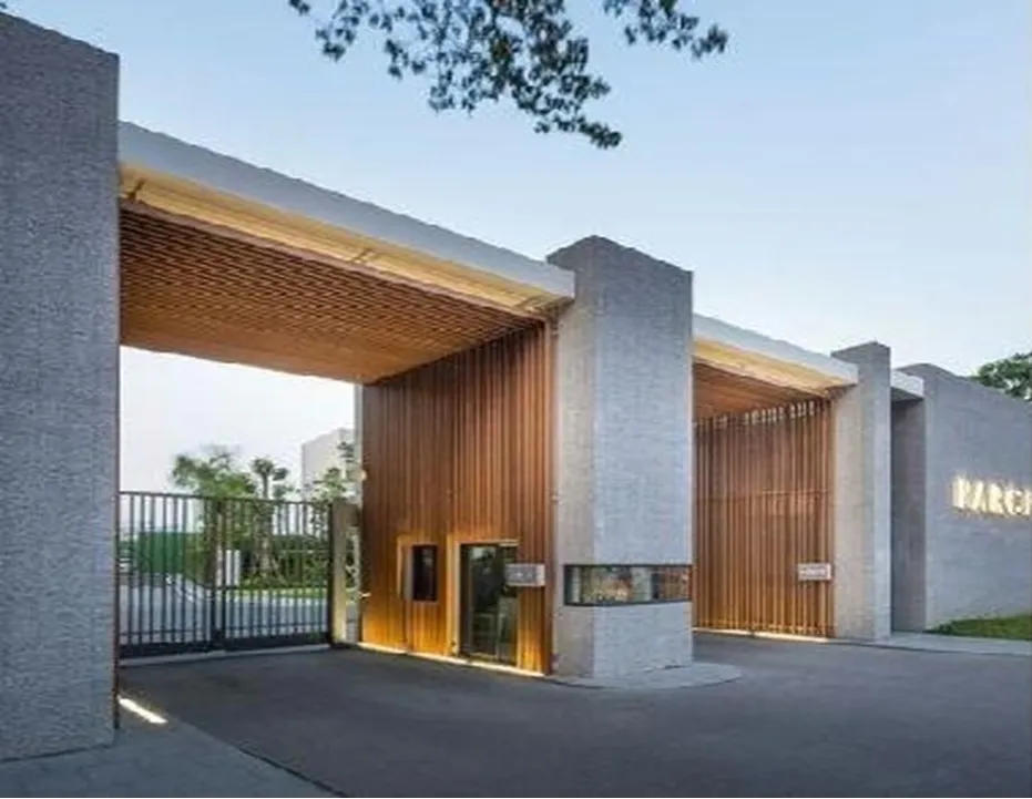 KOA TOWERS