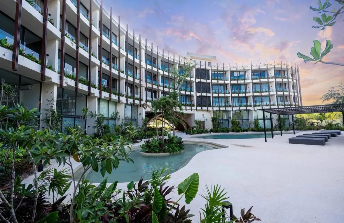 ESTUDIO MISTIQ GARDENS 1 - Image 1