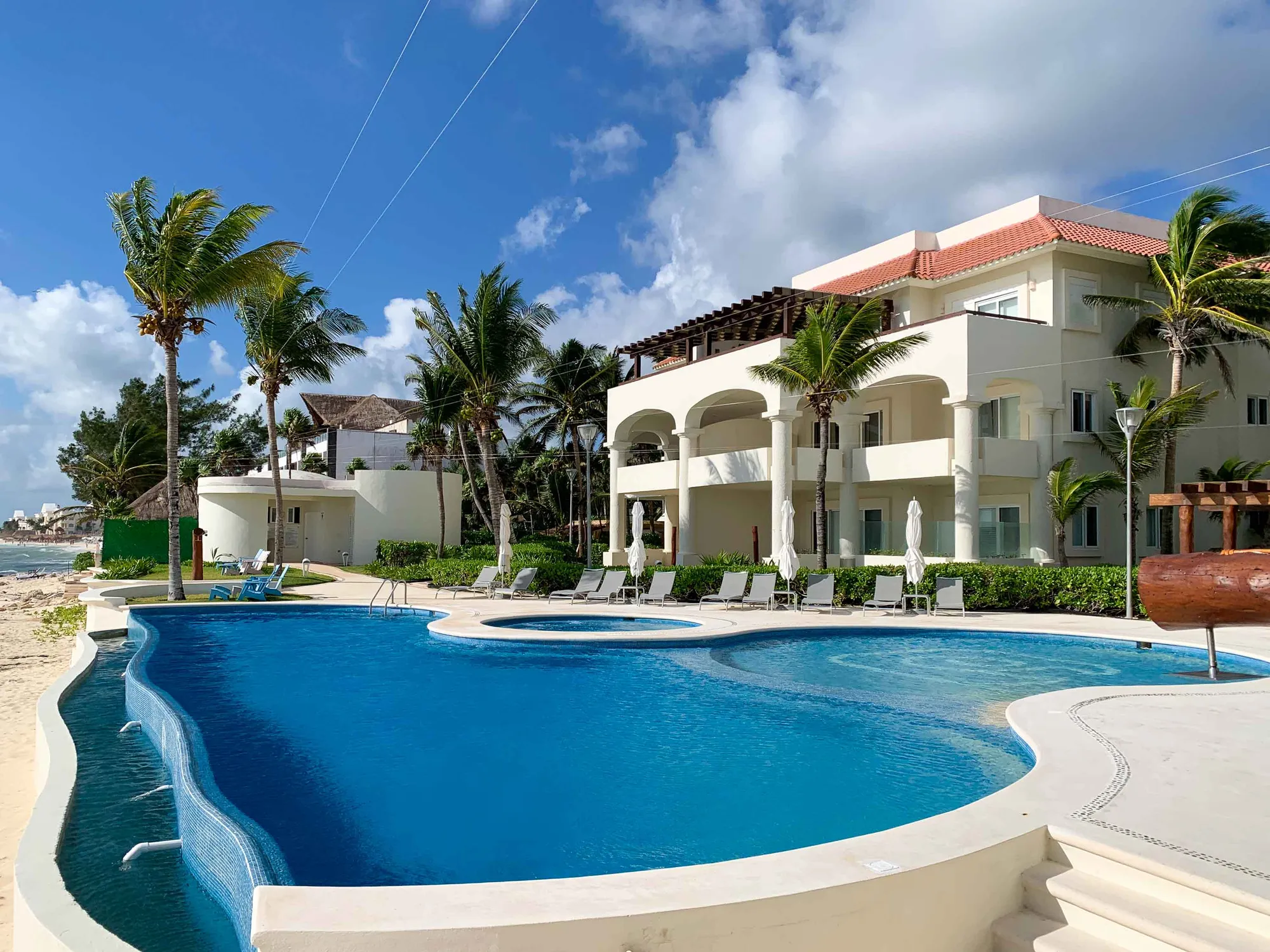 OKOL PARAISO - 3 BEDROOM CONDO - Image 1