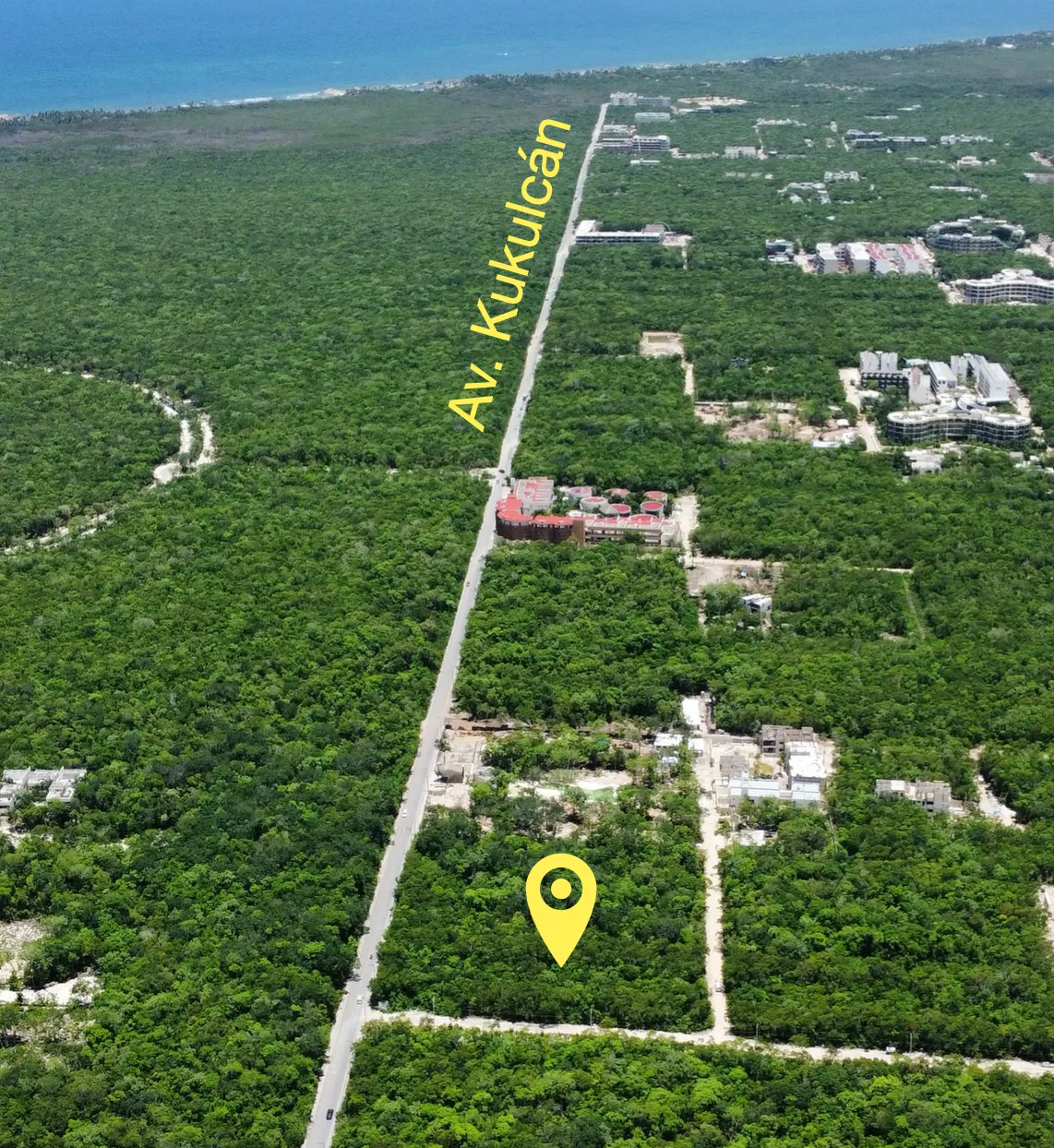 TERRENO A 50 M DE LA AV KUKULCAN - Image 1